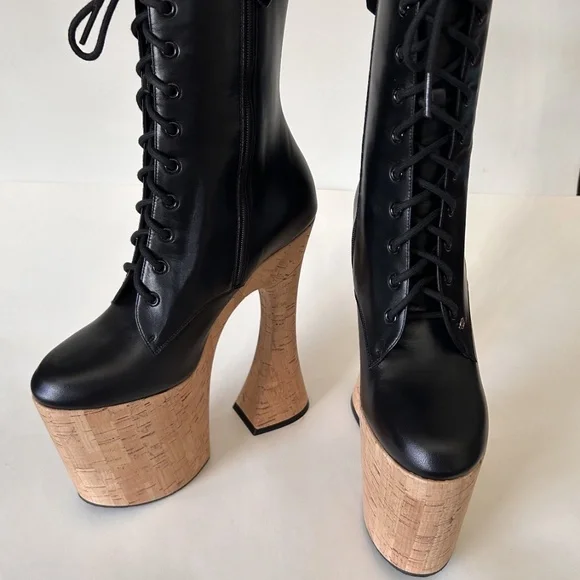 GUCCI Women's Black Leather Platform Ankle Zip Boots Size 7 NIB 747749 - Picture 7 of 14